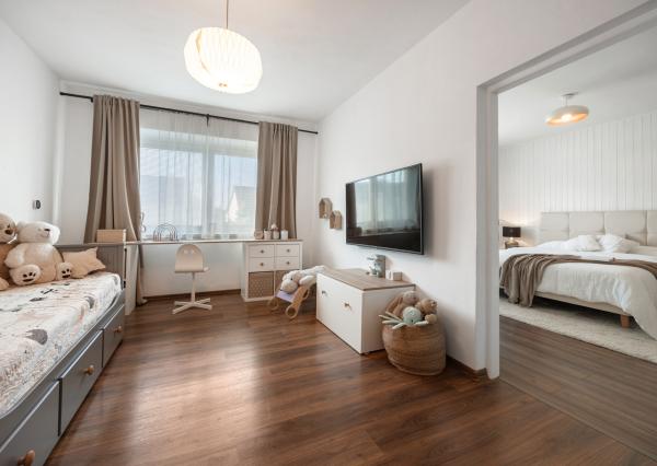 Rekonštruovaný rodinný dom so záhradou snov a extra priestorom pre hostí