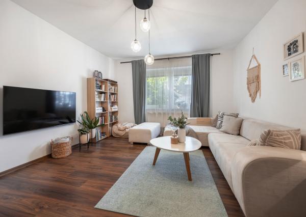 Rekonštruovaný rodinný dom so záhradou snov a extra priestorom pre hostí