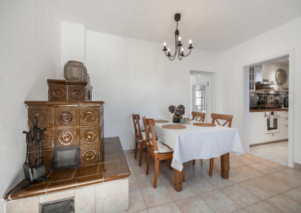 Rekonštruovaný rodinný dom so záhradou snov a extra priestorom pre hostí